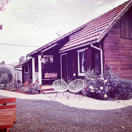 Wooden House Nela Near Plitvice Lakes Smoljanac Exterior photo